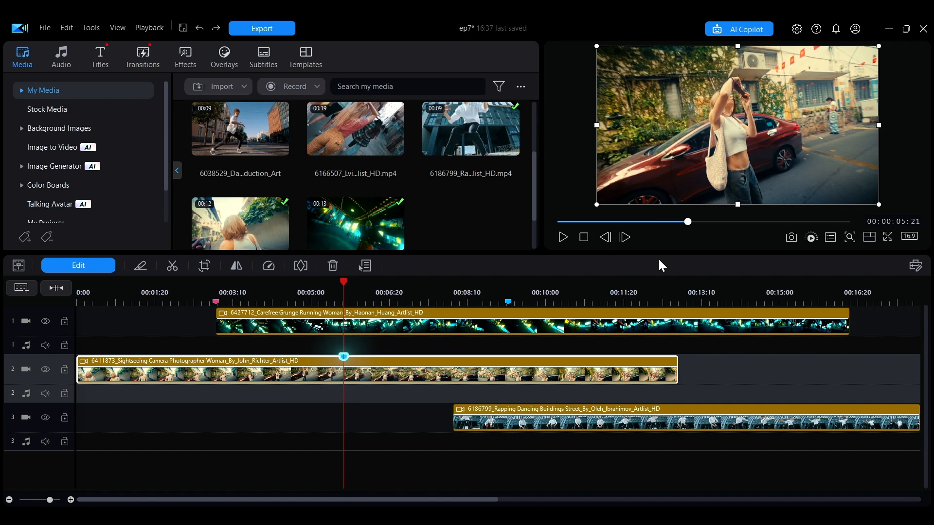 Adding a clip marker to a selected clip