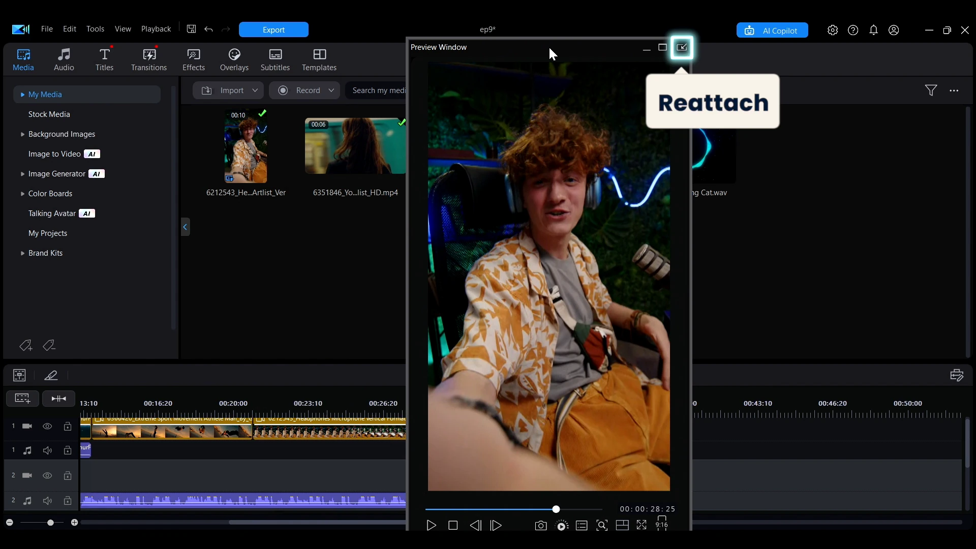 The floating preview window with the Dock Preview Window control