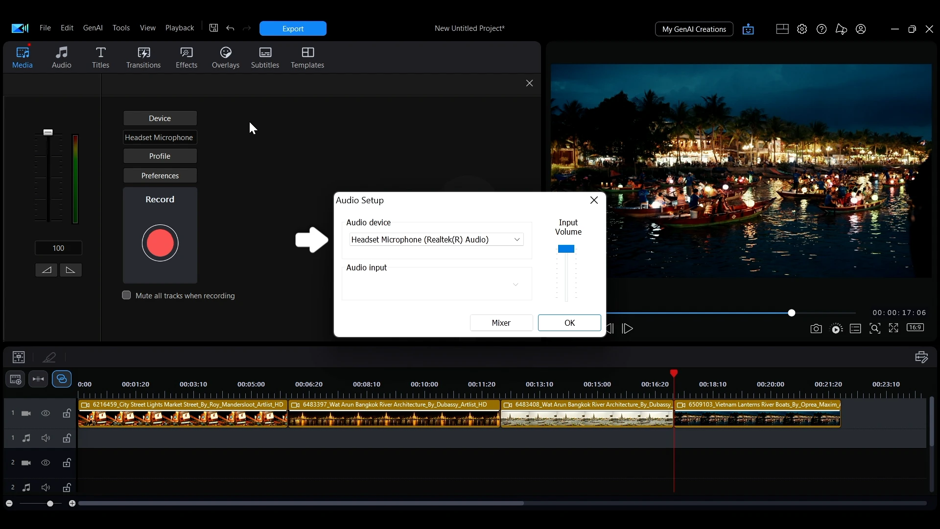 The Device section of the voice-over recorder in PowerDirector with the microphone selection.