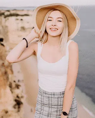 PhotoDirector App - Best AI Editing App