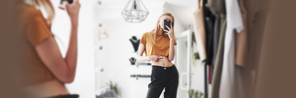 Consejos y trucos para salir bien en las fotos en el espejo