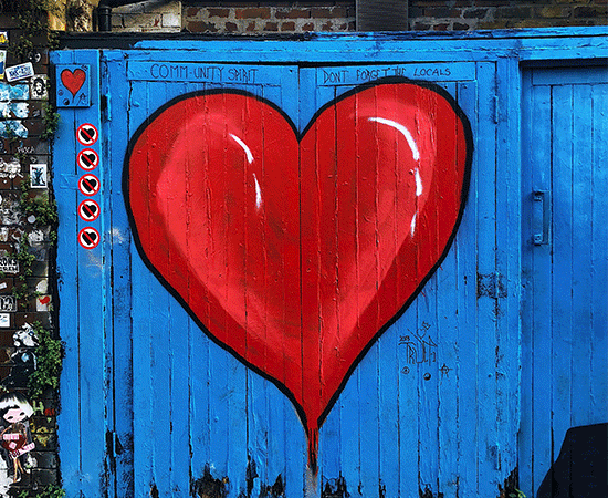 PhotoDirector App - Stick to the Valentine’s Day Theme