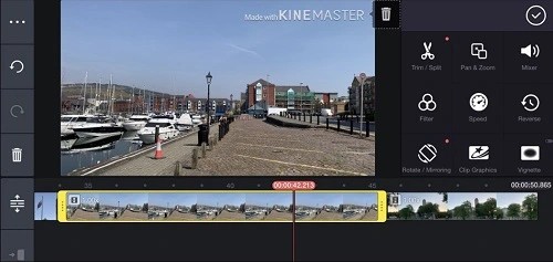KineMaster App Interface