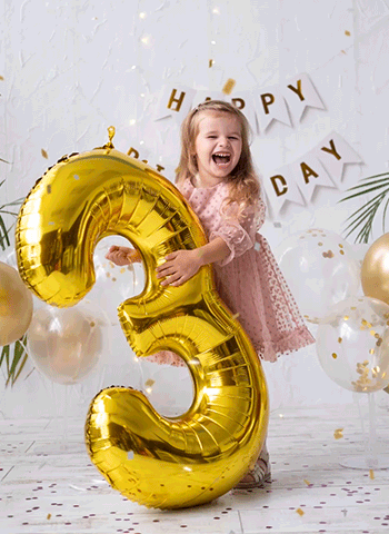 PhotoDirector App - Birthday GIF Maker