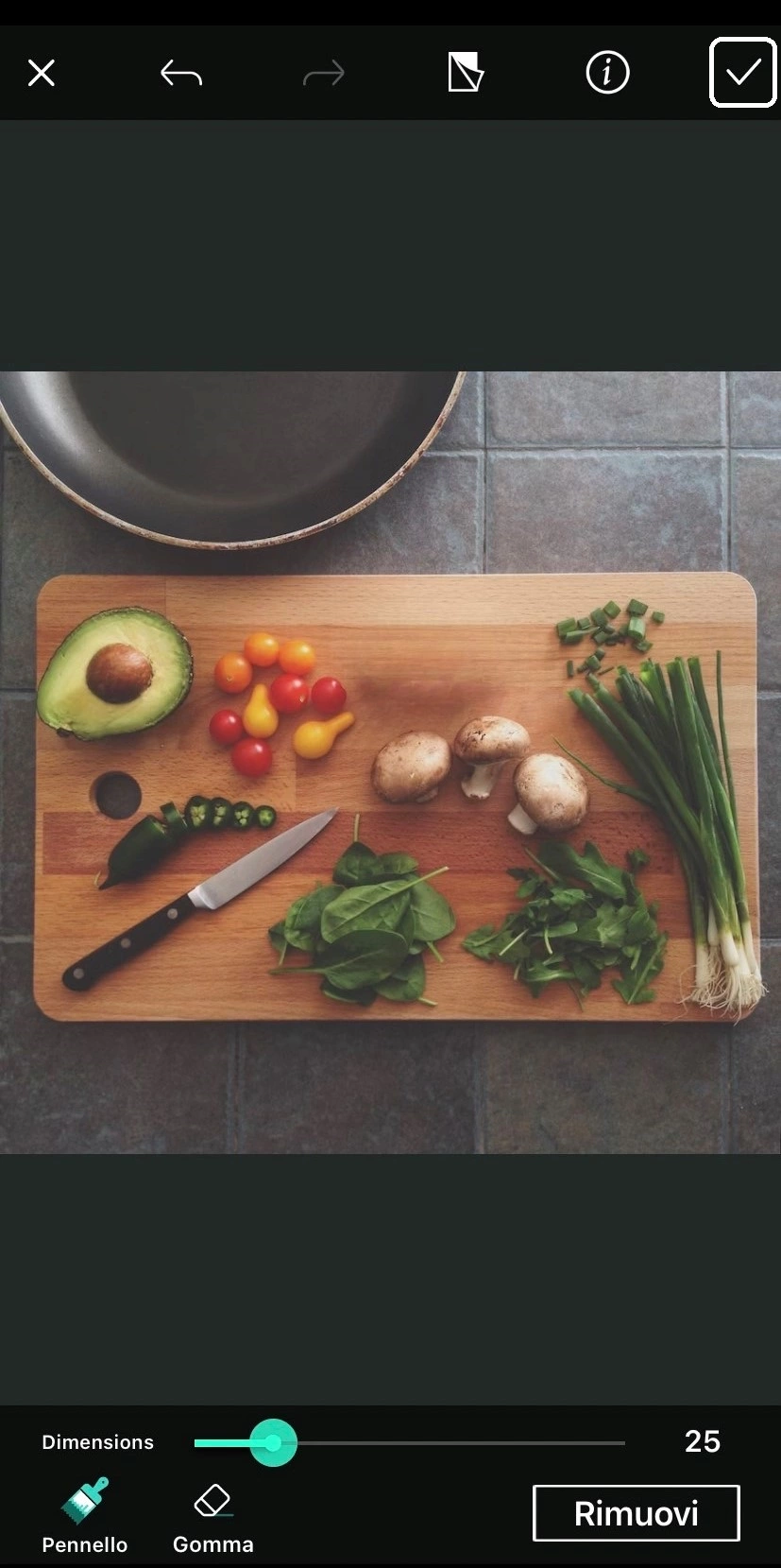 4.	Quando si è soddisfatti del risultato, premere l'icona di spunta in alto a destra.