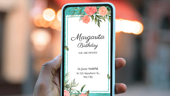 How To Easily Make a Custom Invite with Your Phone!