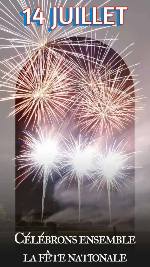 Modèle de carte pour le 14 juillet - visuel montrant les feux d'artifices durant la fete nationale