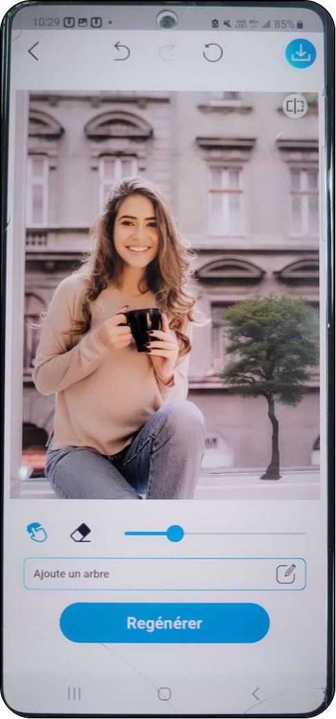 YouCam Enhance - 5ème meilleure application generative fill