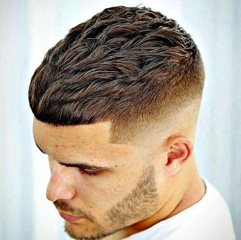 Meilleure coupes de cheveux tendances pour homme en 2025