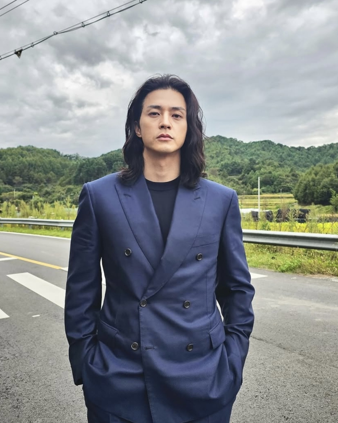 男生長髮推薦：蓬鬆波浪髮