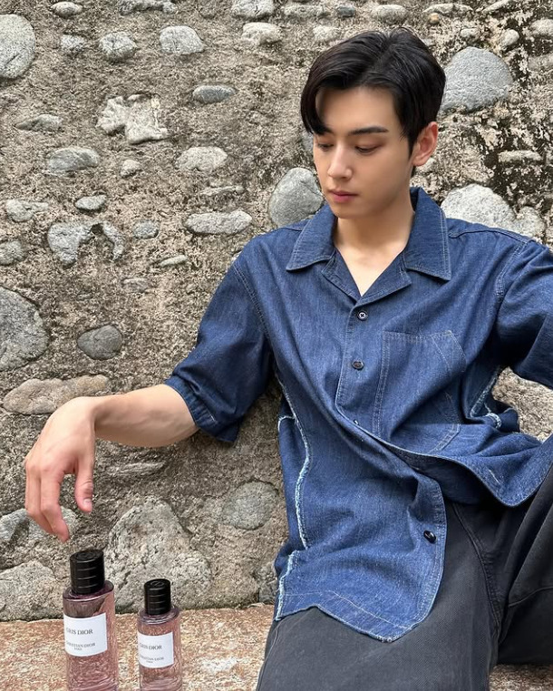 男生韓系髮型推薦：逗號瀏海