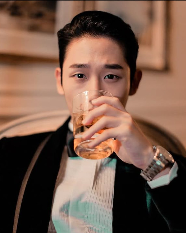 男生髮型推薦：經典油頭