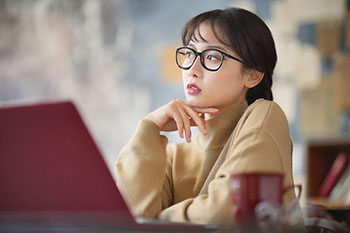 MyEdit アプリ AI メガネ加工後