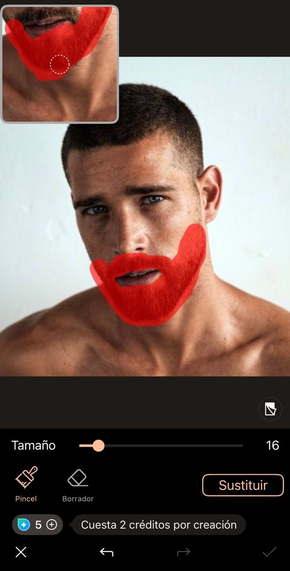 Hombre usando la app PhotoDirector como simulador de cortes de pelo