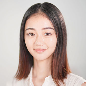 Vivid Glam AI ヘアスタイル 元画像