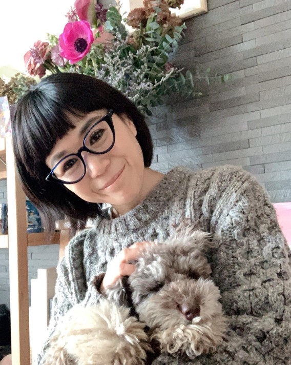 中年婦女短髮造型推薦:眉上齊瀏海