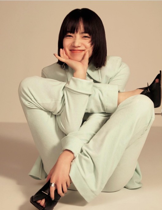 短髮造型推薦：齊瀏海短髮