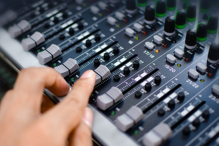 Encuentra aquí los mejores programas para mezclar música gratis