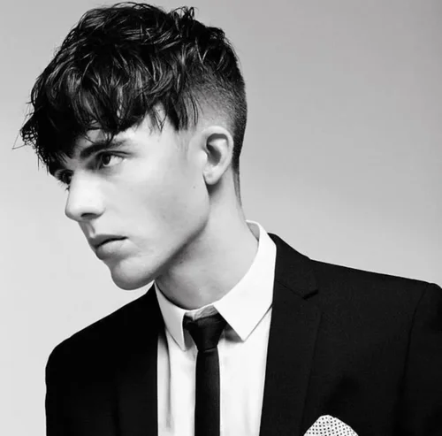 Angular fringe - Best haircut for men with round face