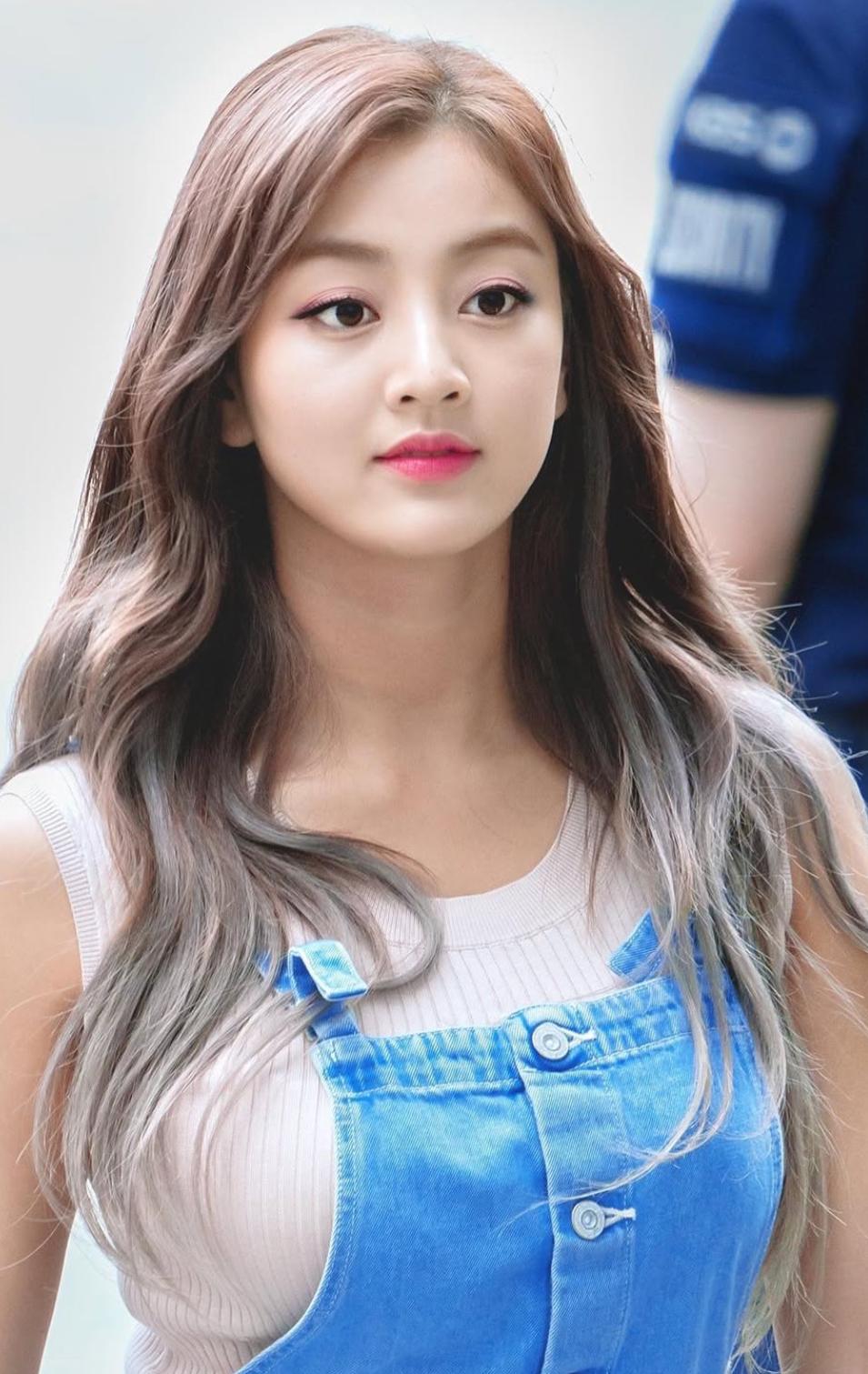 挑染髮色：志效