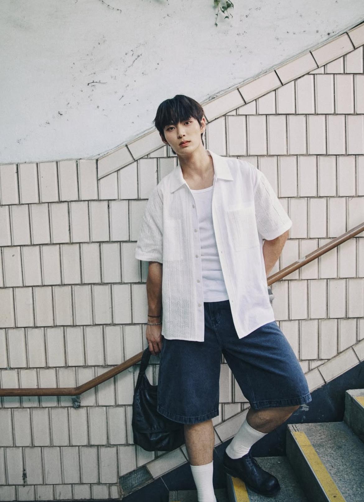 襯衫穿搭男:寬鬆襯衫搭配休閒褲