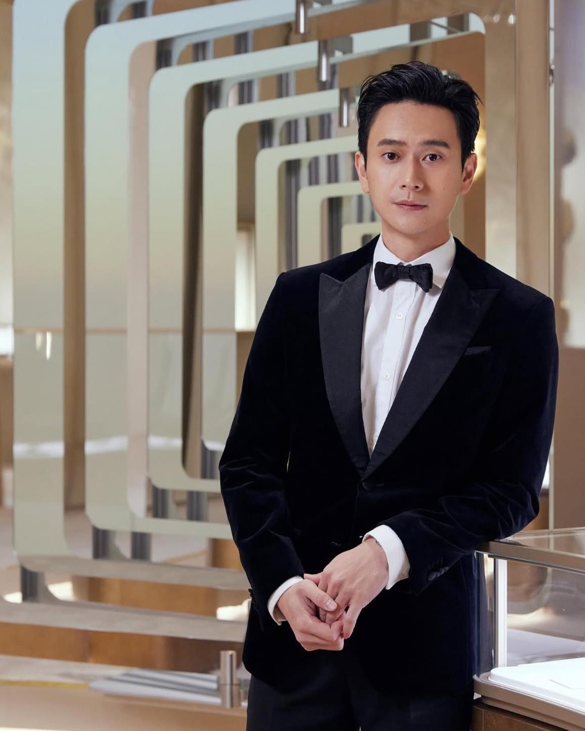 黑色西裝外套男