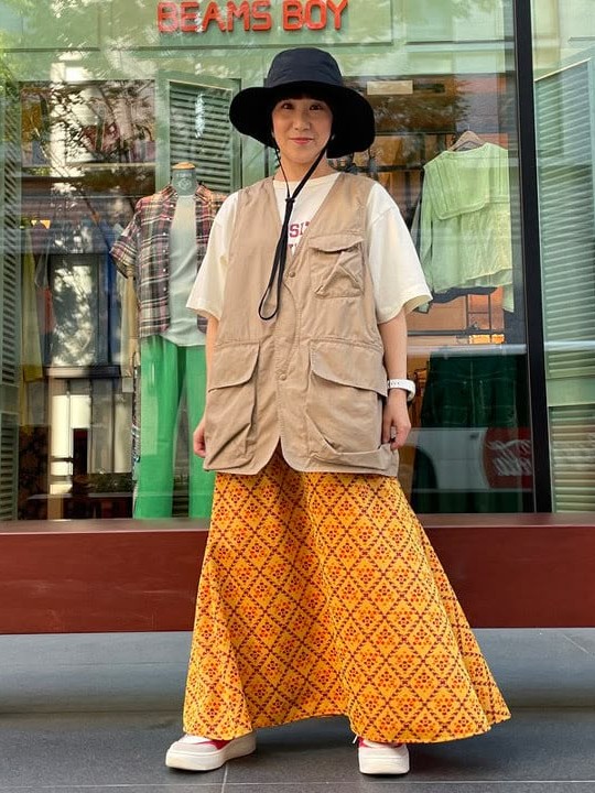 工裝背心 + T 恤