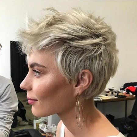 Short Hairstyle to Try