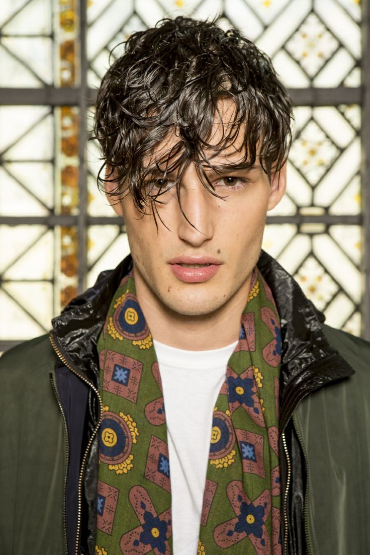 Le Wet Look : Élégance et Brillance