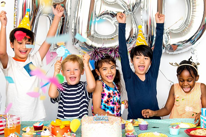 Einladung zum Kindergeburtstag für WhatsApp erstellen