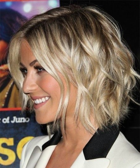 Haircut for women over 50 years old - Wavy bob