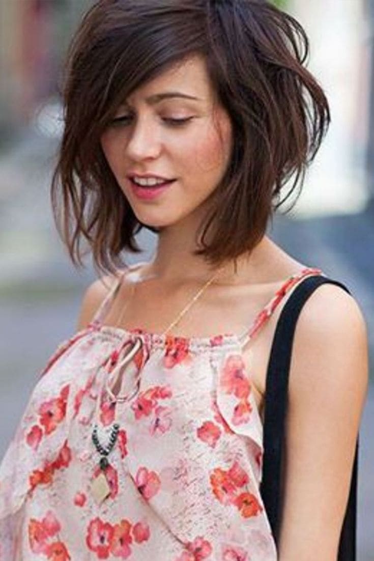 Meilleures coupes de cheveux pour femmes aux cheveux épais