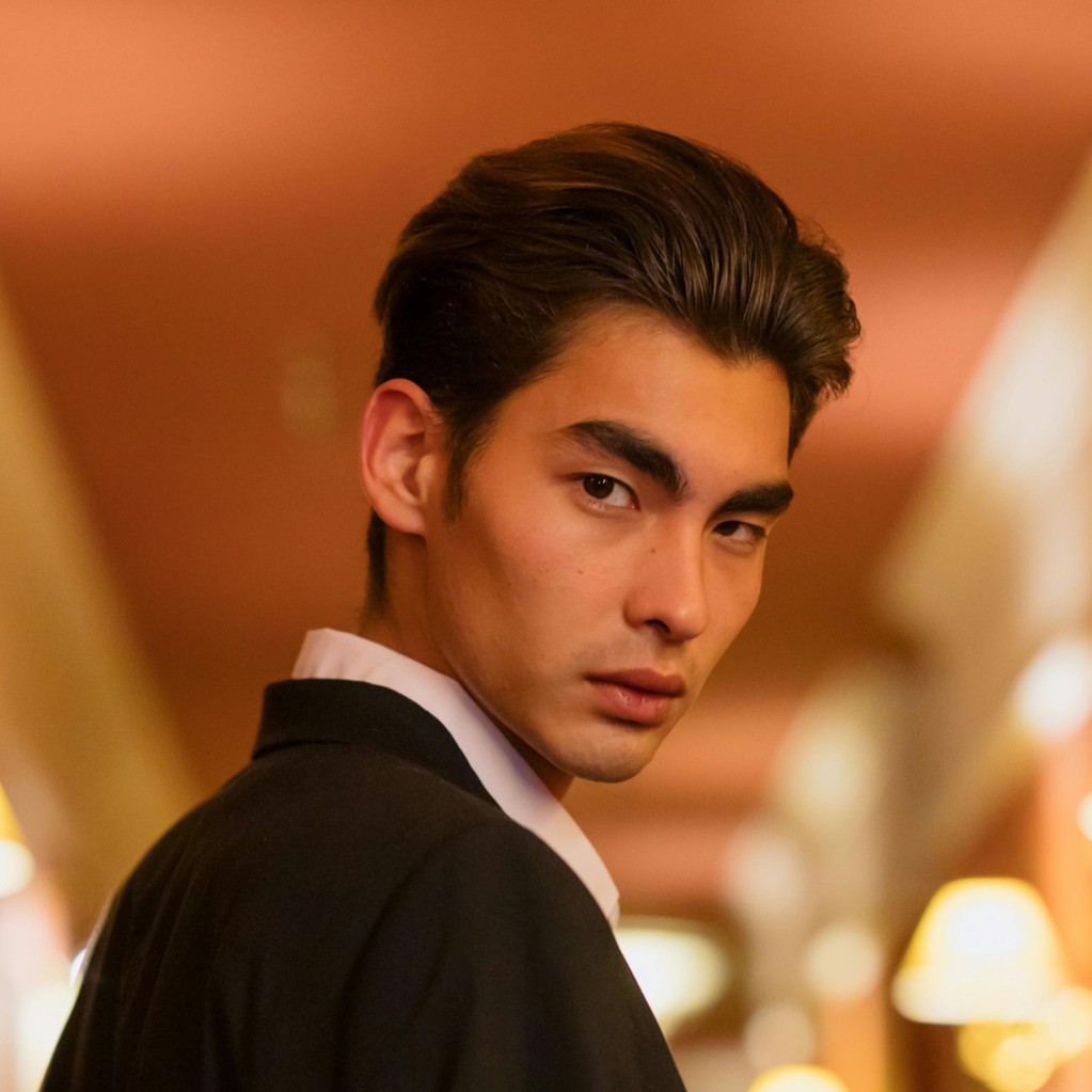 捏臉風潮：AI 手繪前