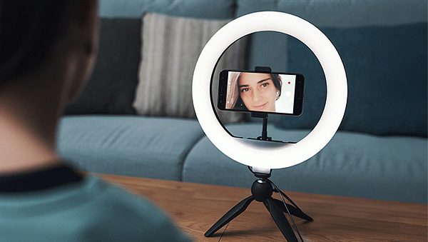 How to become a VTuber