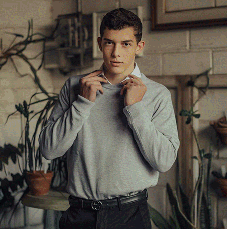 7 Must-Have photos for Dating Profiles (How to Take & Edit)