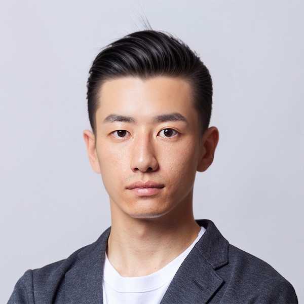 PhotoDirector　AIヘアスタイル スリックバック　完成画像2