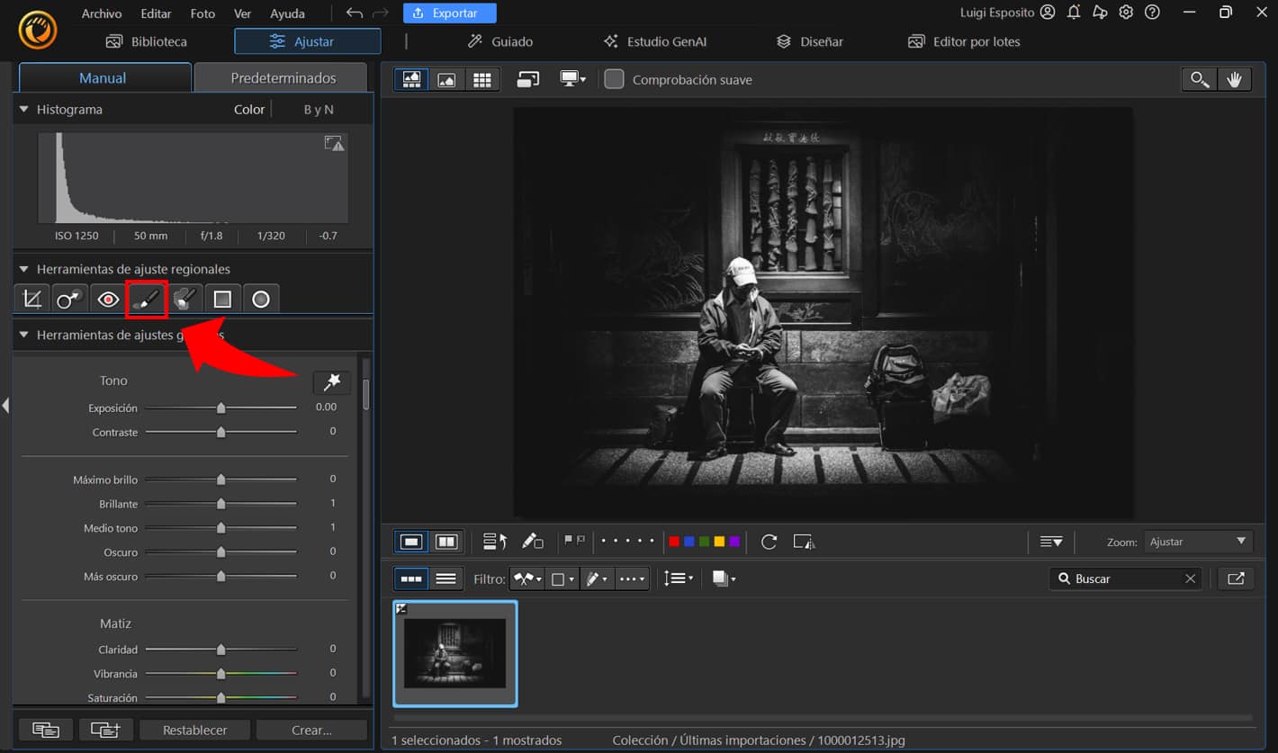Pincel de ajuste del editor de fotos de PhotoDirector