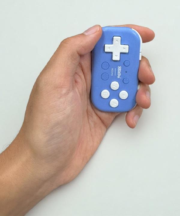 左手デバイス 8BitDo Micro 縦持ち