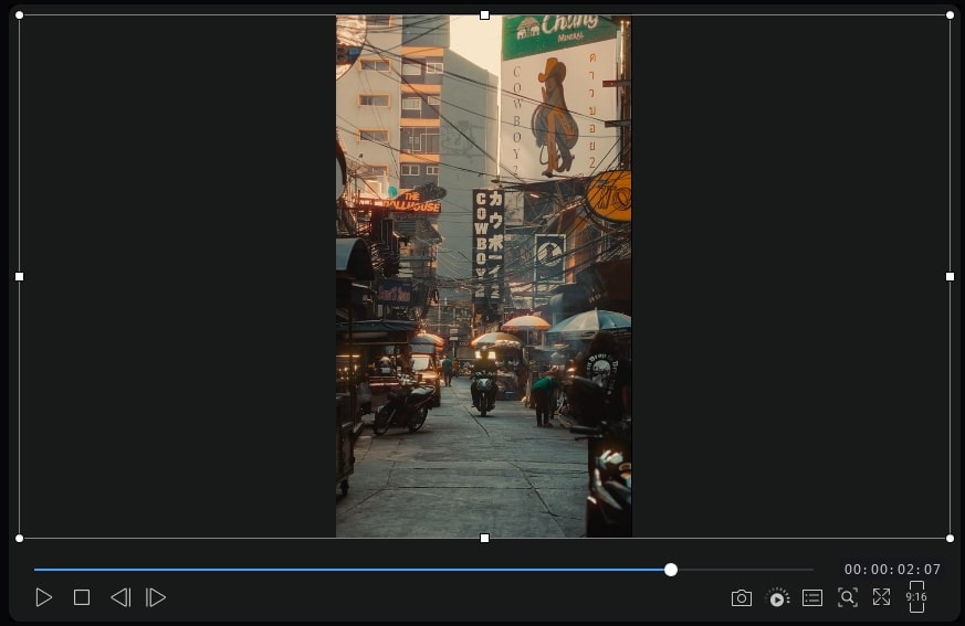 PowerDirector PC Resize Tiktok Adjust Frame Crop Center Subject