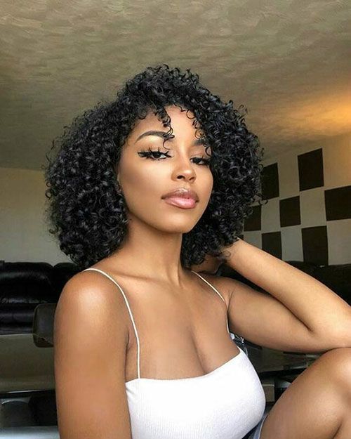 Bob Afro femme, coupe afro chic