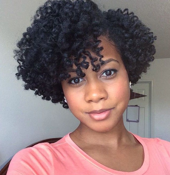 Twist-Out Afro femme, boucles définies