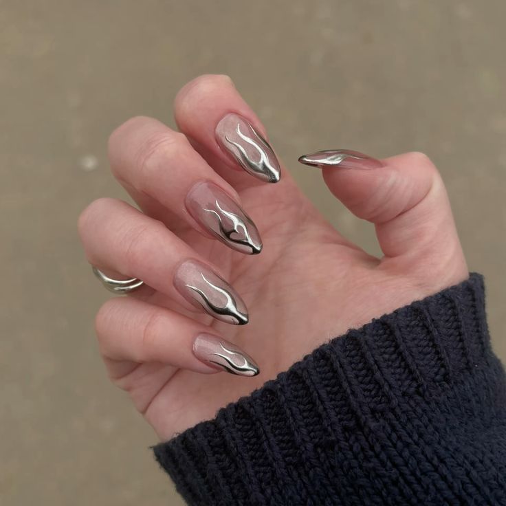 Molten Metal & Chrome French Tips