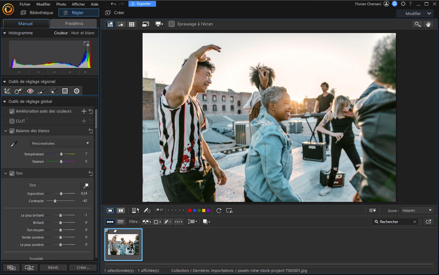 Interface du logiciel de retouche photo gratuit PhotoDirector