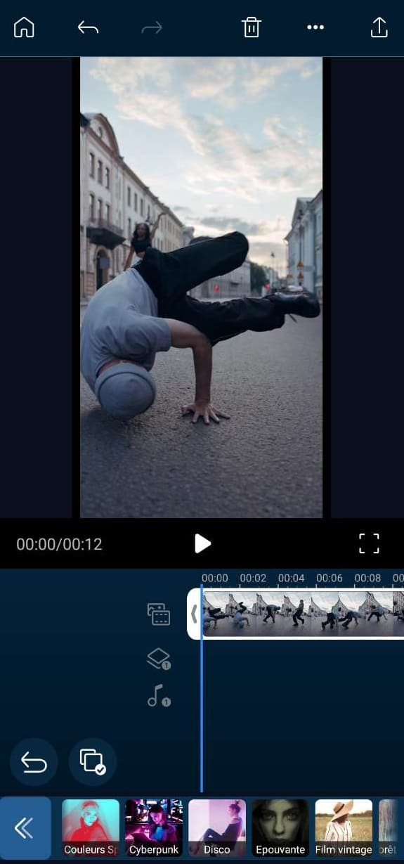 etape 2: choisir un pack de filtres de l'appli powerdirector