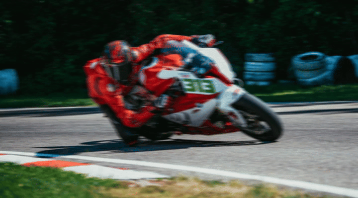 MyEdit déflouter une photo en ligne