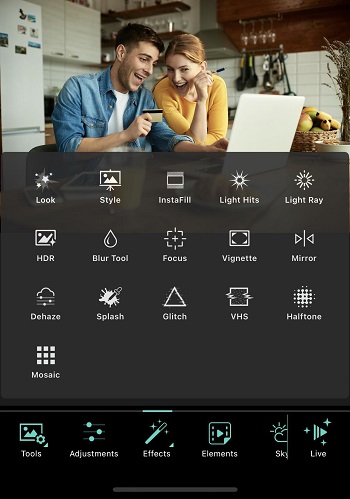 PhotoDirector App Effects Page