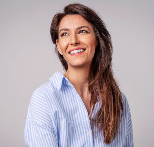 Fotos mit KI-Magie in festliche Silvester-Videos verwandeln