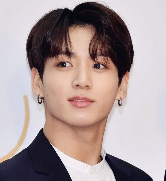 Korean Relaxed Comma Hair - trending short hairstyle for men 2026 inspired by Jungkook(BTS)
