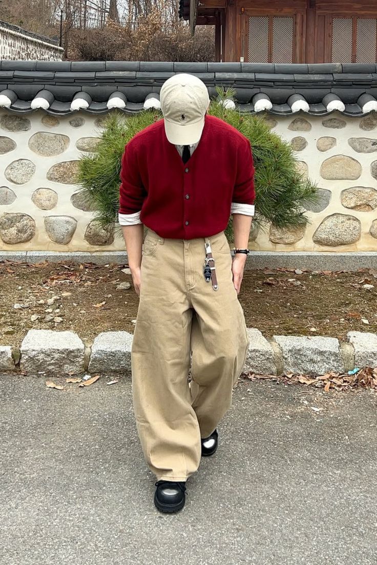 紅色單品 + 大地色系