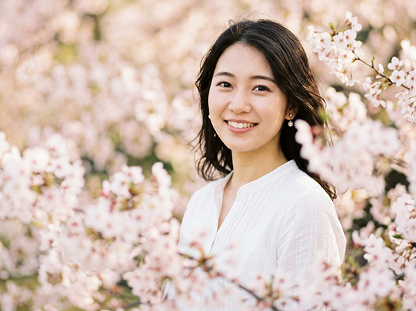 ピントは「瞳」を長押ししてロック